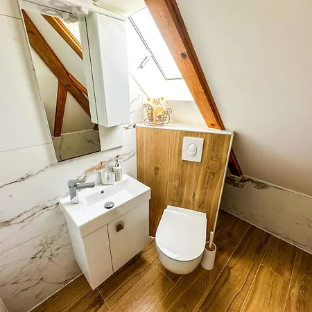 Apartment Maja *